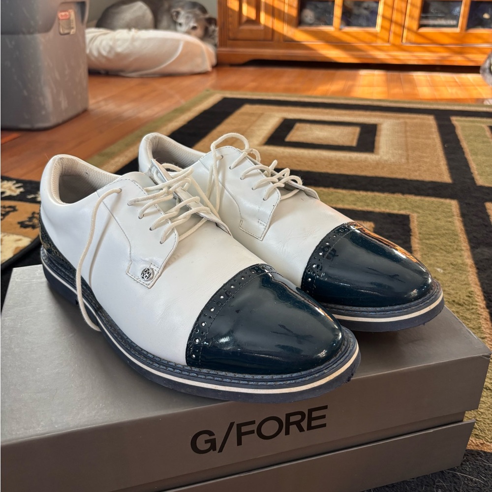 G/FORE Men's Classic White and Navy Oxfords